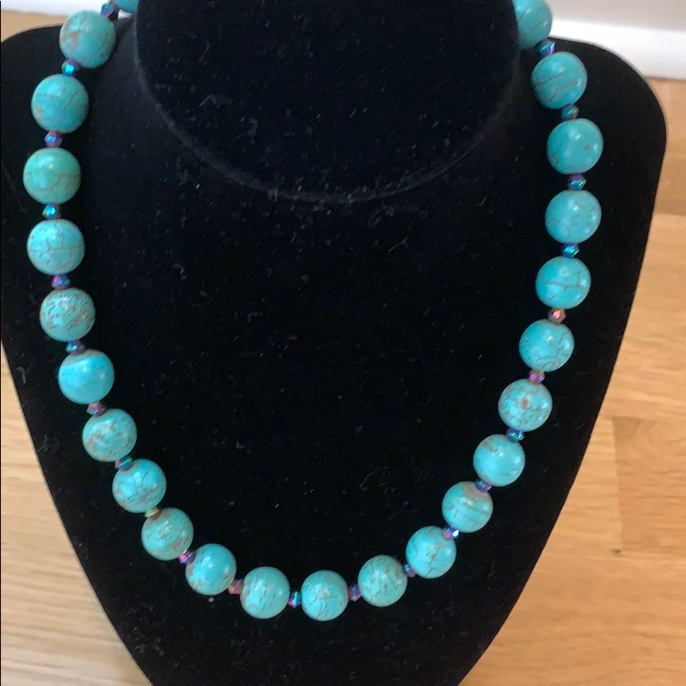 Turquoise Beaded Necklace